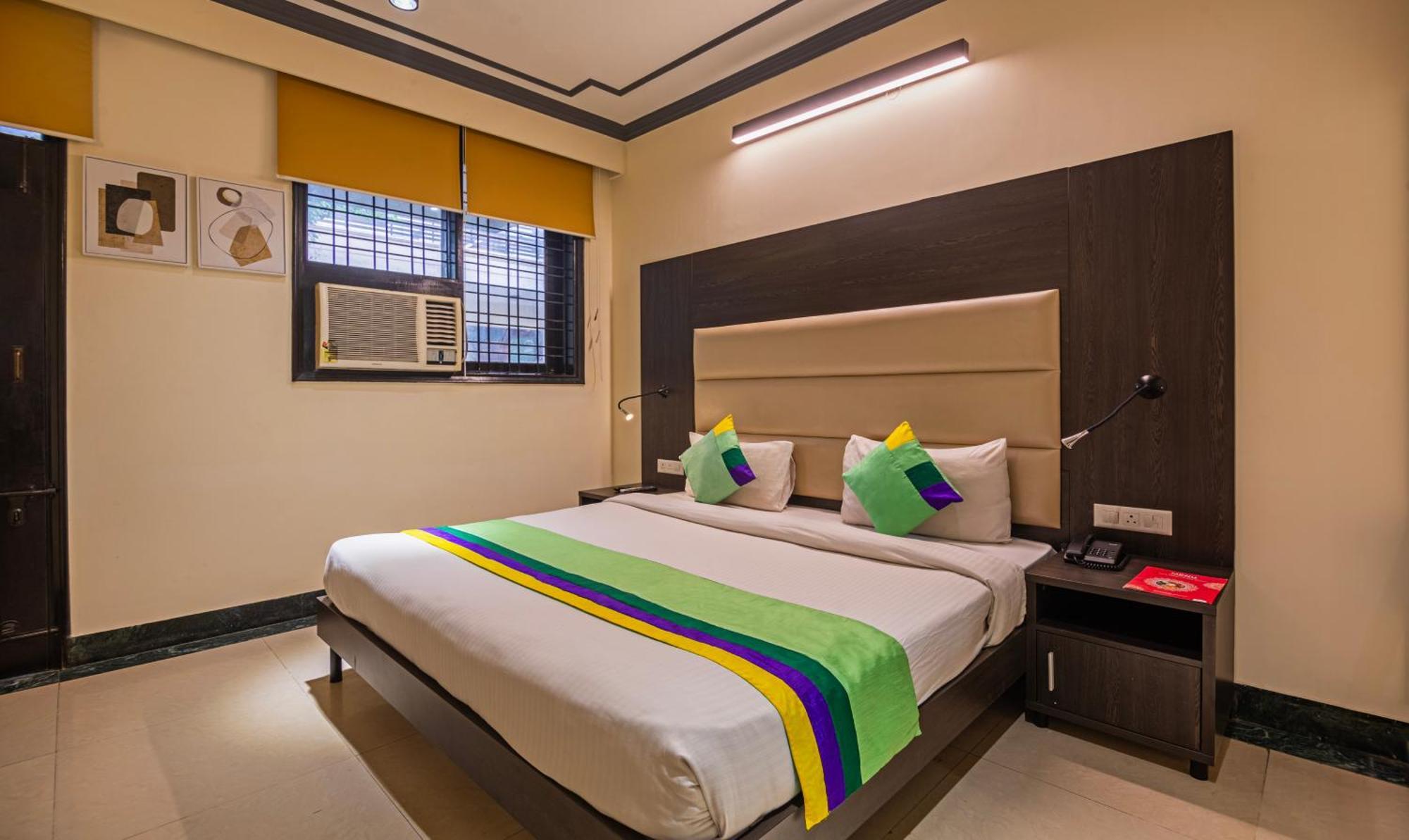גורגאון Super Townhouse Sushant Lok Phase 1 Formerly Hotel Neven מראה חיצוני תמונה