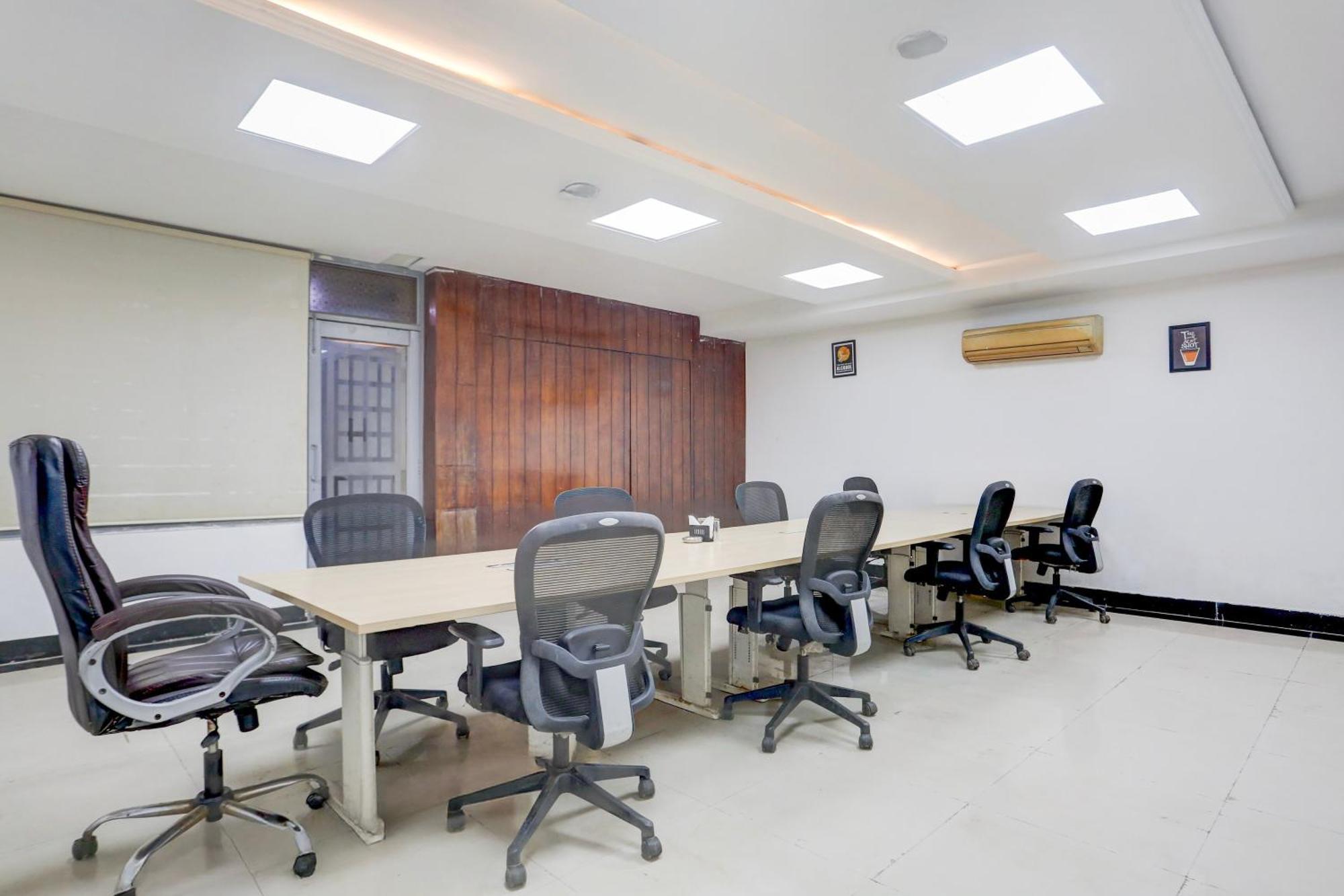 גורגאון Super Townhouse Sushant Lok Phase 1 Formerly Hotel Neven מראה חיצוני תמונה
