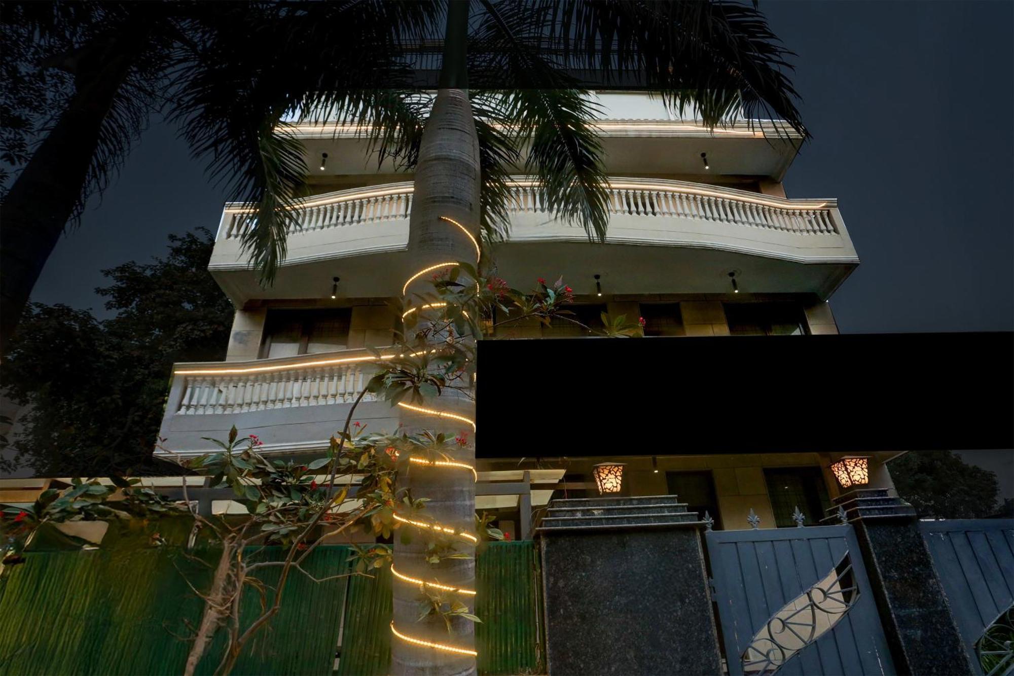 גורגאון Super Townhouse Sushant Lok Phase 1 Formerly Hotel Neven מראה חיצוני תמונה